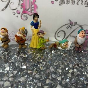 Disney Snow White and the dwarfs sleepy set collectors figurines dolls princess